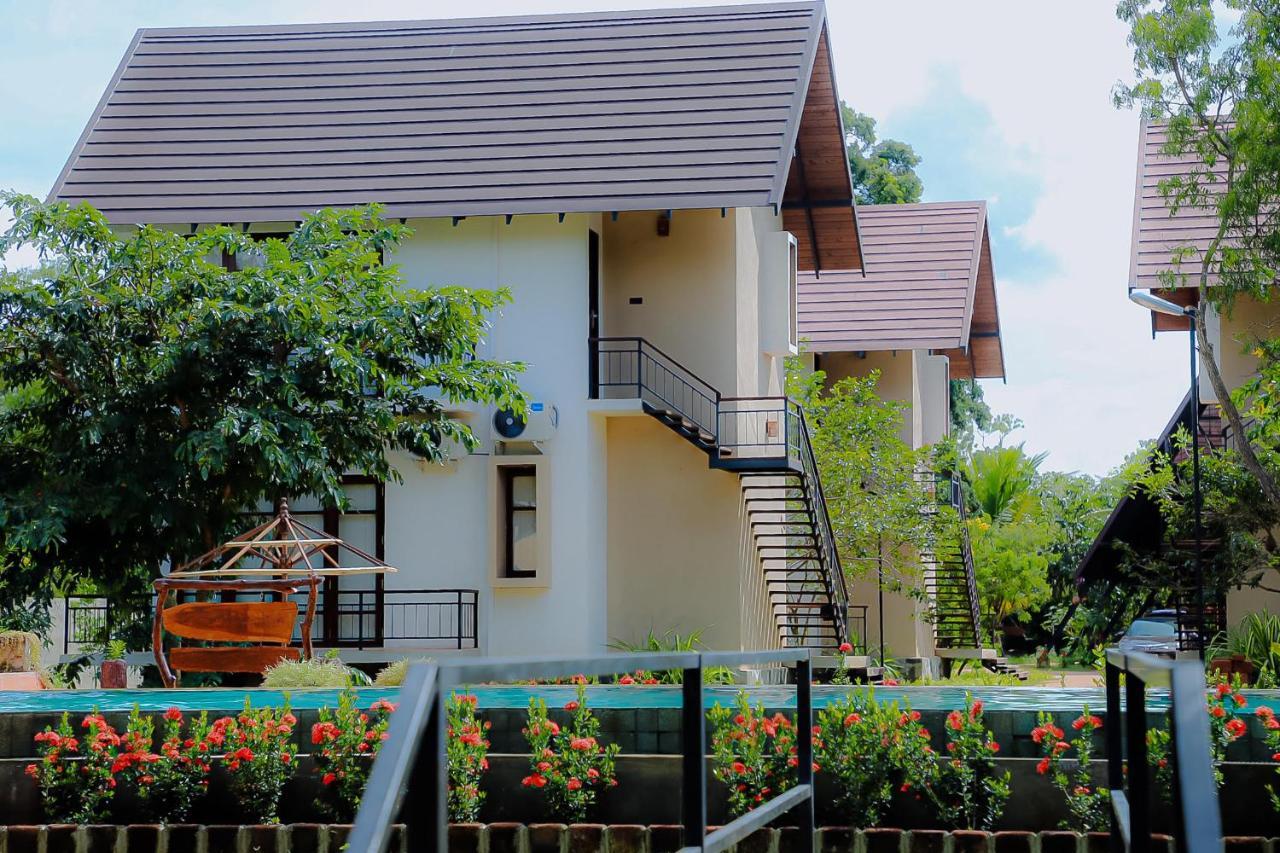 Lolu Village Resort Anuradhapura Esterno foto